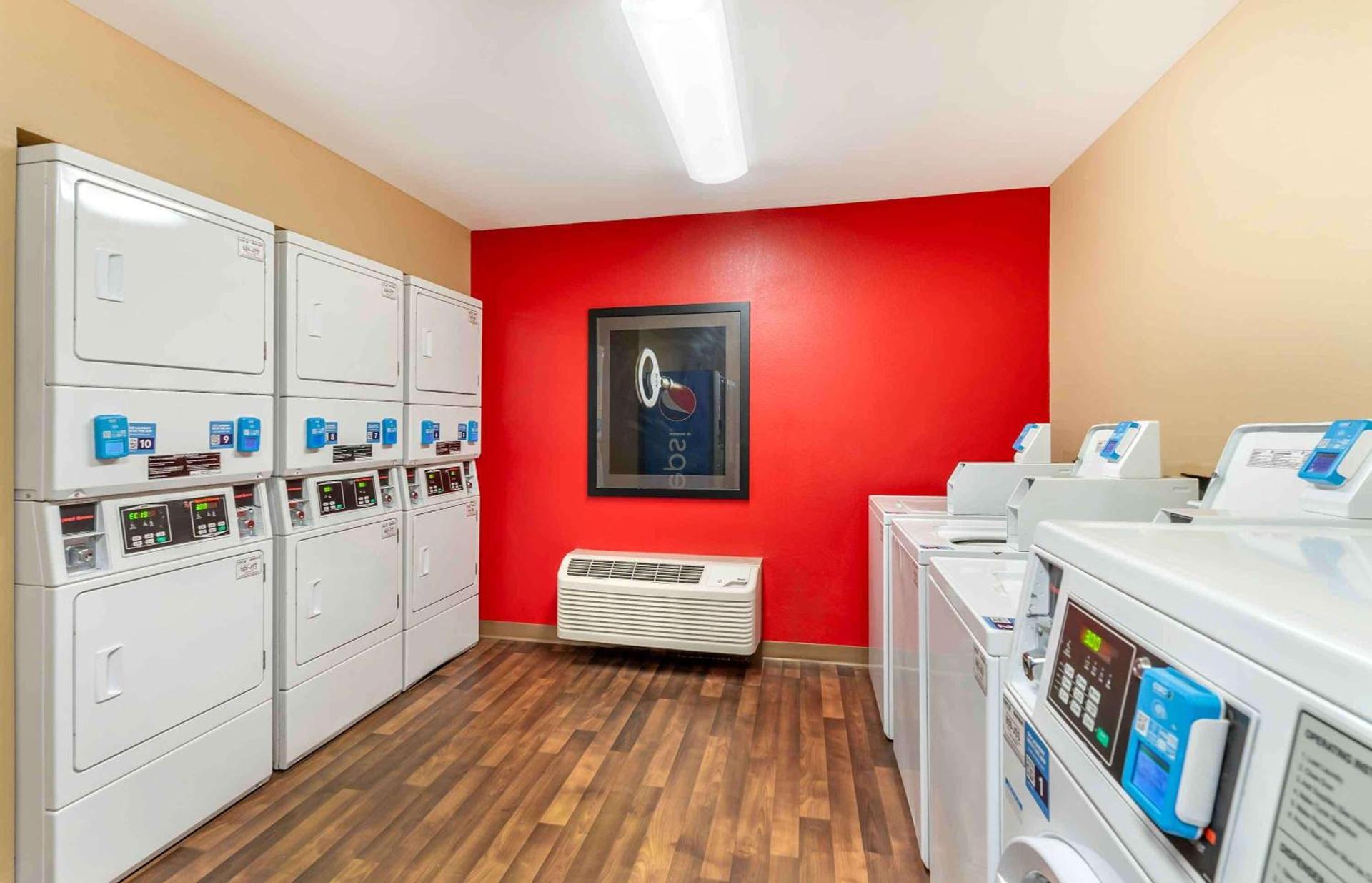 Extended Stay America Suites - Hampton - Coliseum photo 29