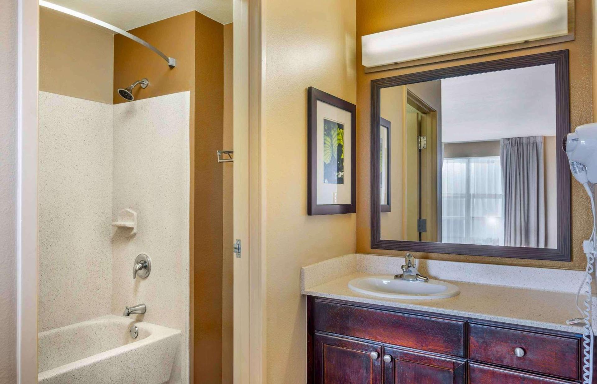 Extended Stay America Suites - Columbus - Polaris photo 32