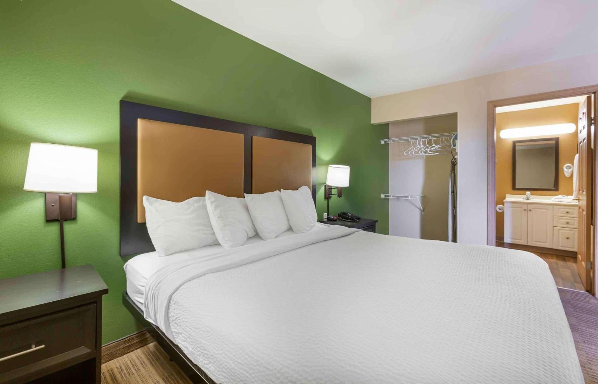 Extended Stay America Suites - Phoenix - Biltmore photo 15