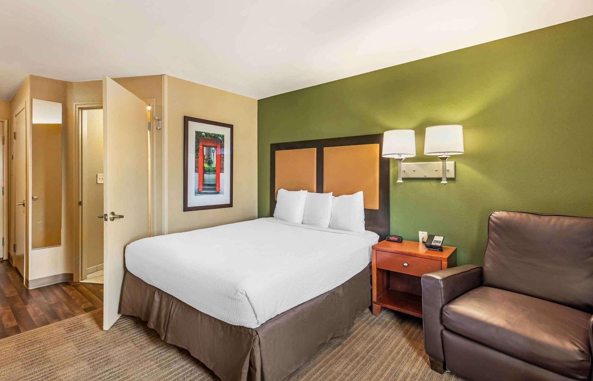 Extended Stay America Suites - Bakersfield - Chester Lane photo 8