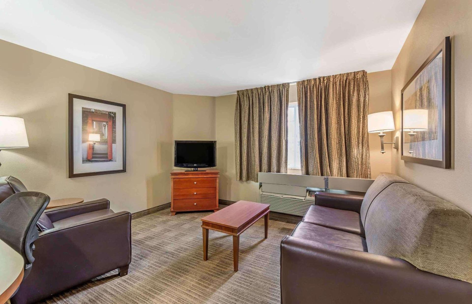 Extended Stay America Suites - Bakersfield - Chester Lane photo 25