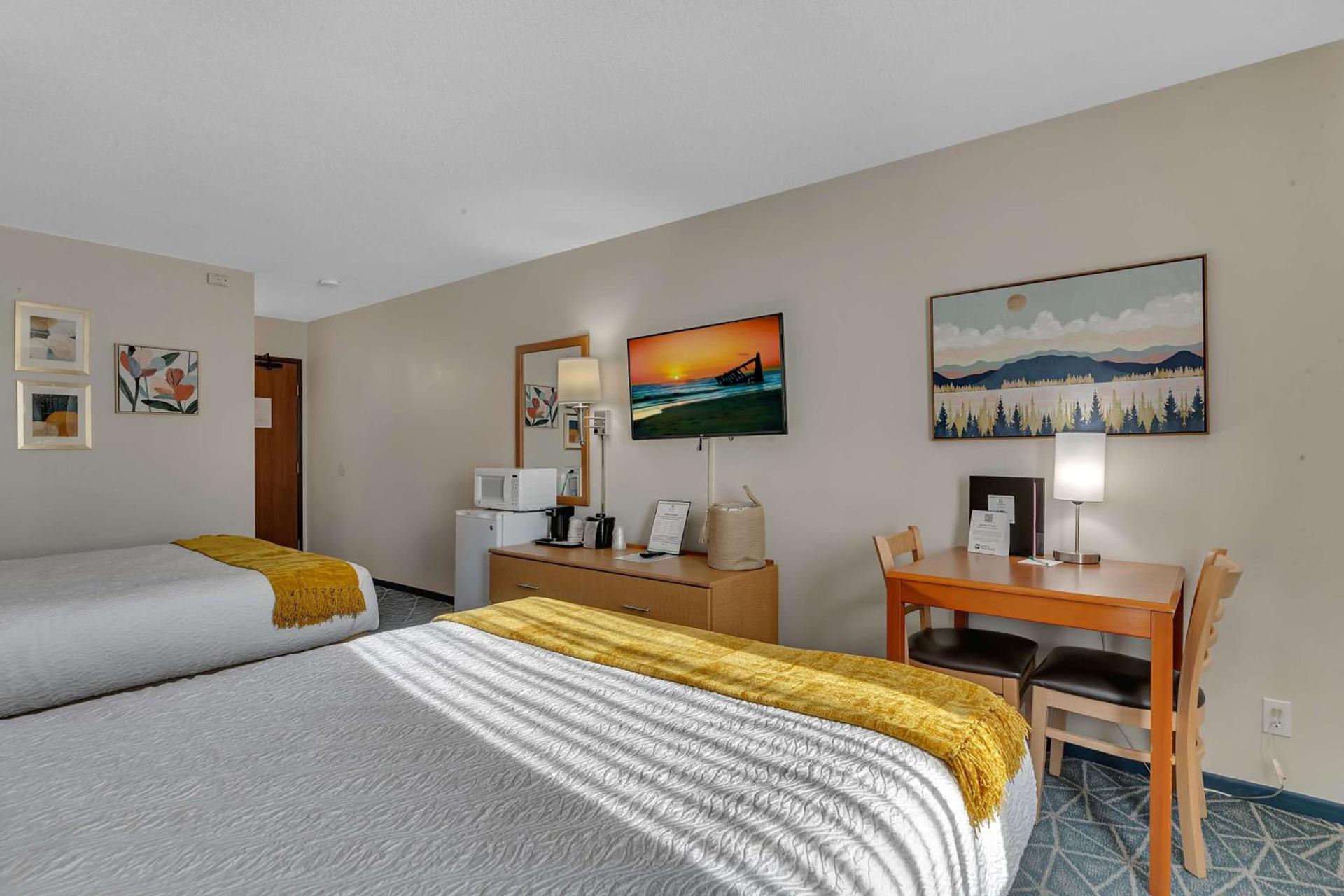 SureStay Hotel by Best Western Spicer photo 55