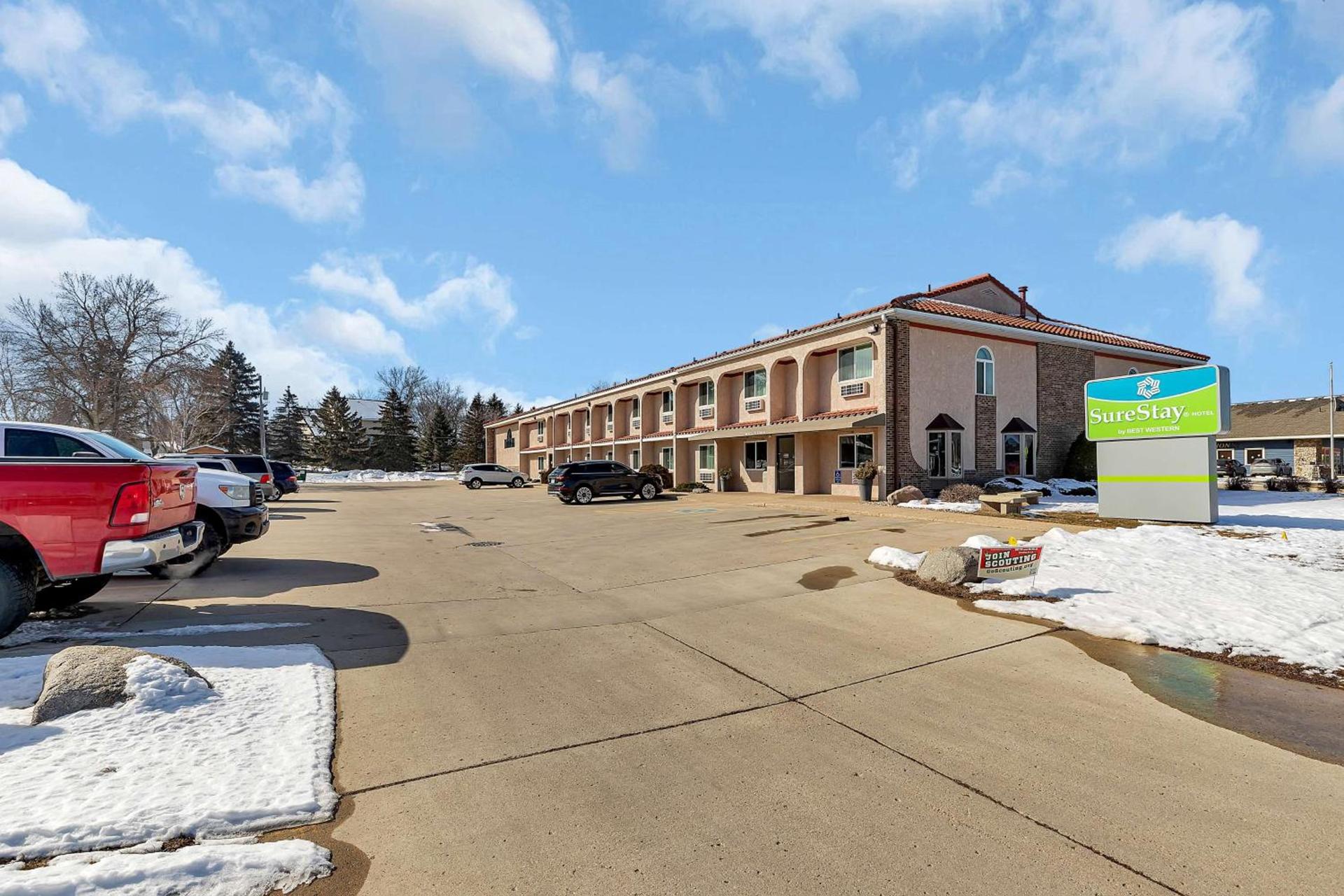 SureStay Hotel by Best Western Spicer photo 40