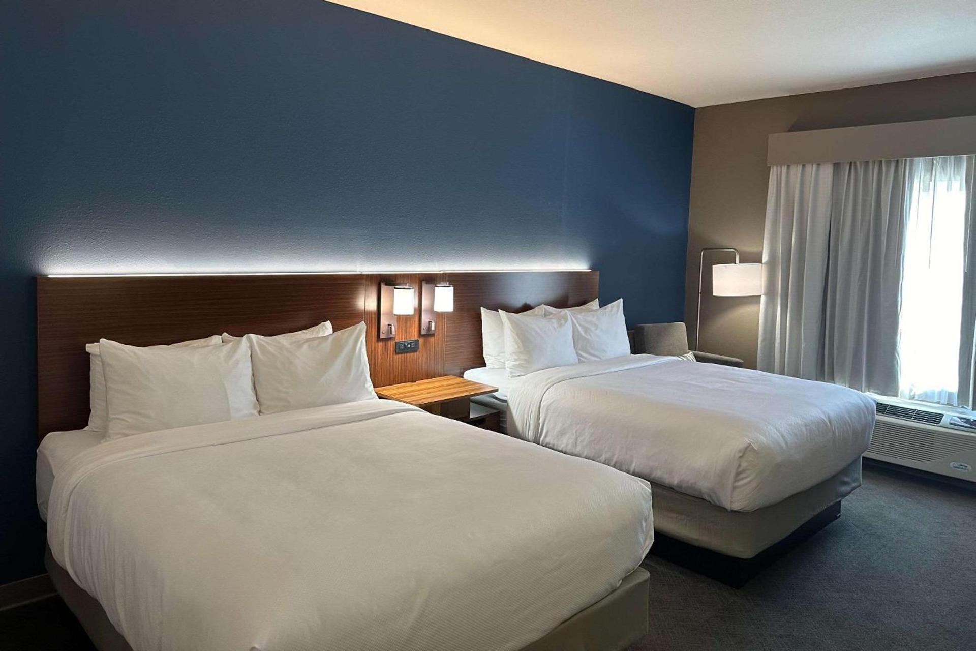 Comfort Inn & Suites Akron South photo 24