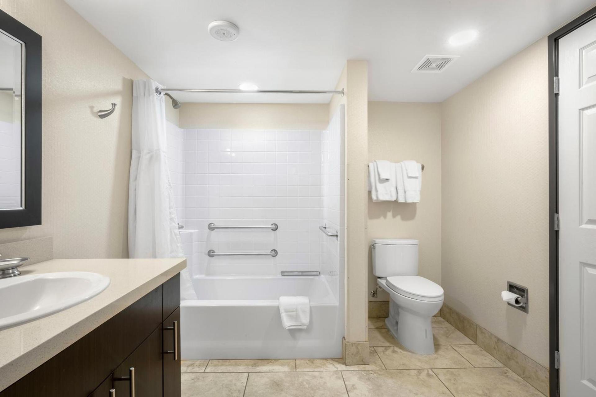 The Carriage House photo 61