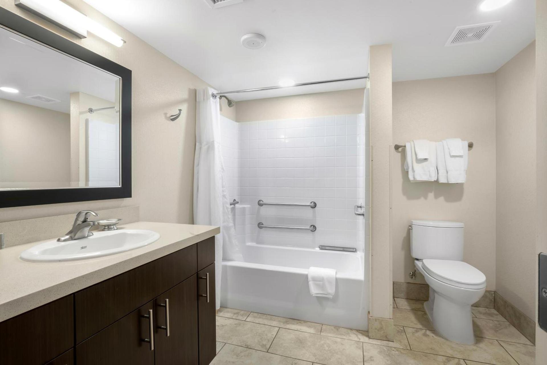 The Carriage House photo 65