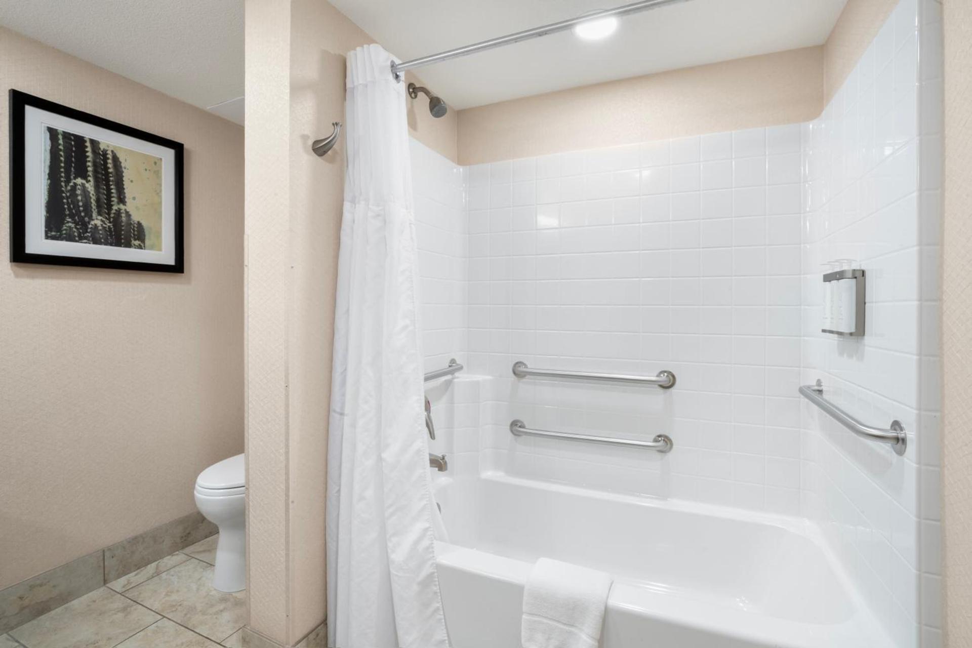 The Carriage House photo 22