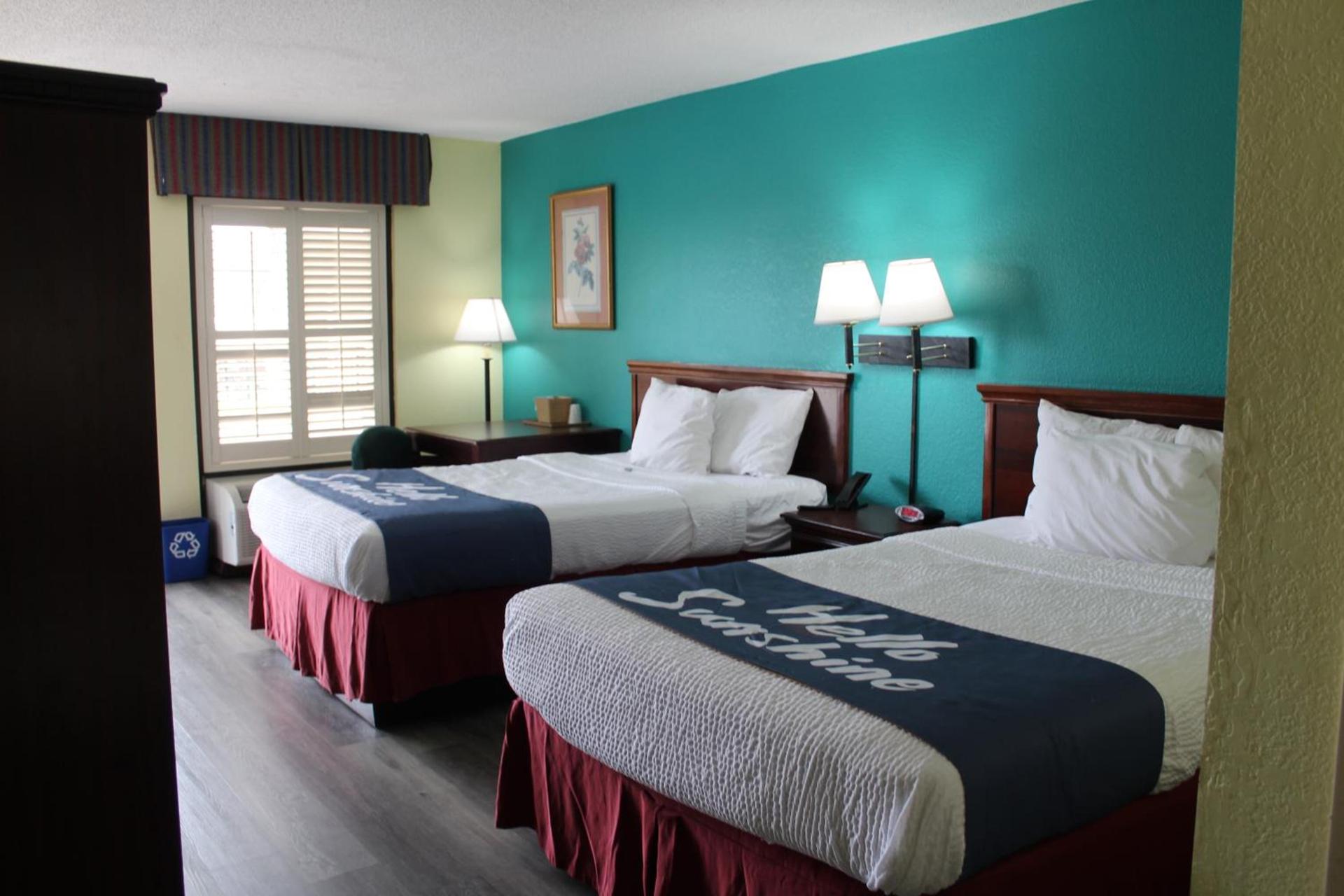 Days Inn by Wyndham Marianna photo 34