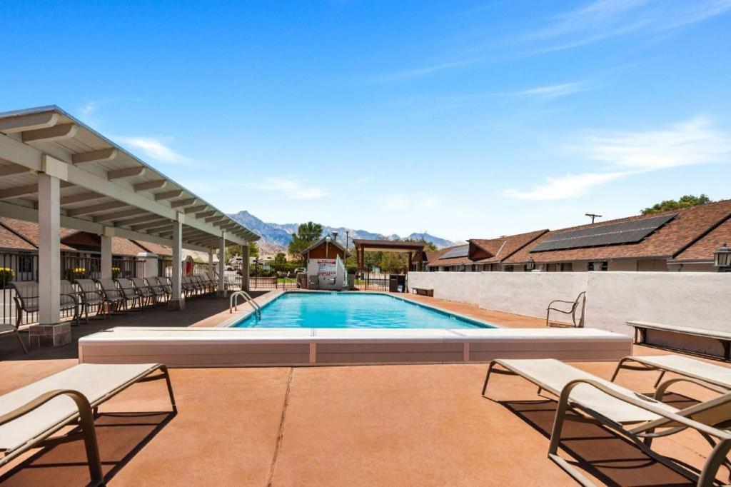 Best Western Frontier Motel photo 2