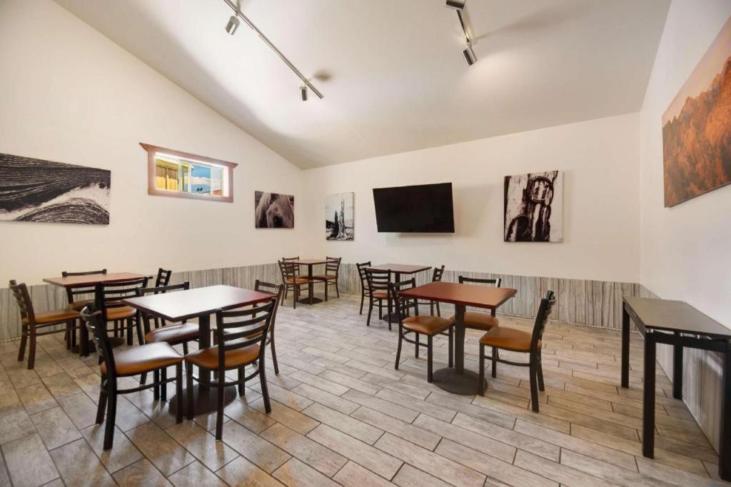 Best Western Frontier Motel photo 35