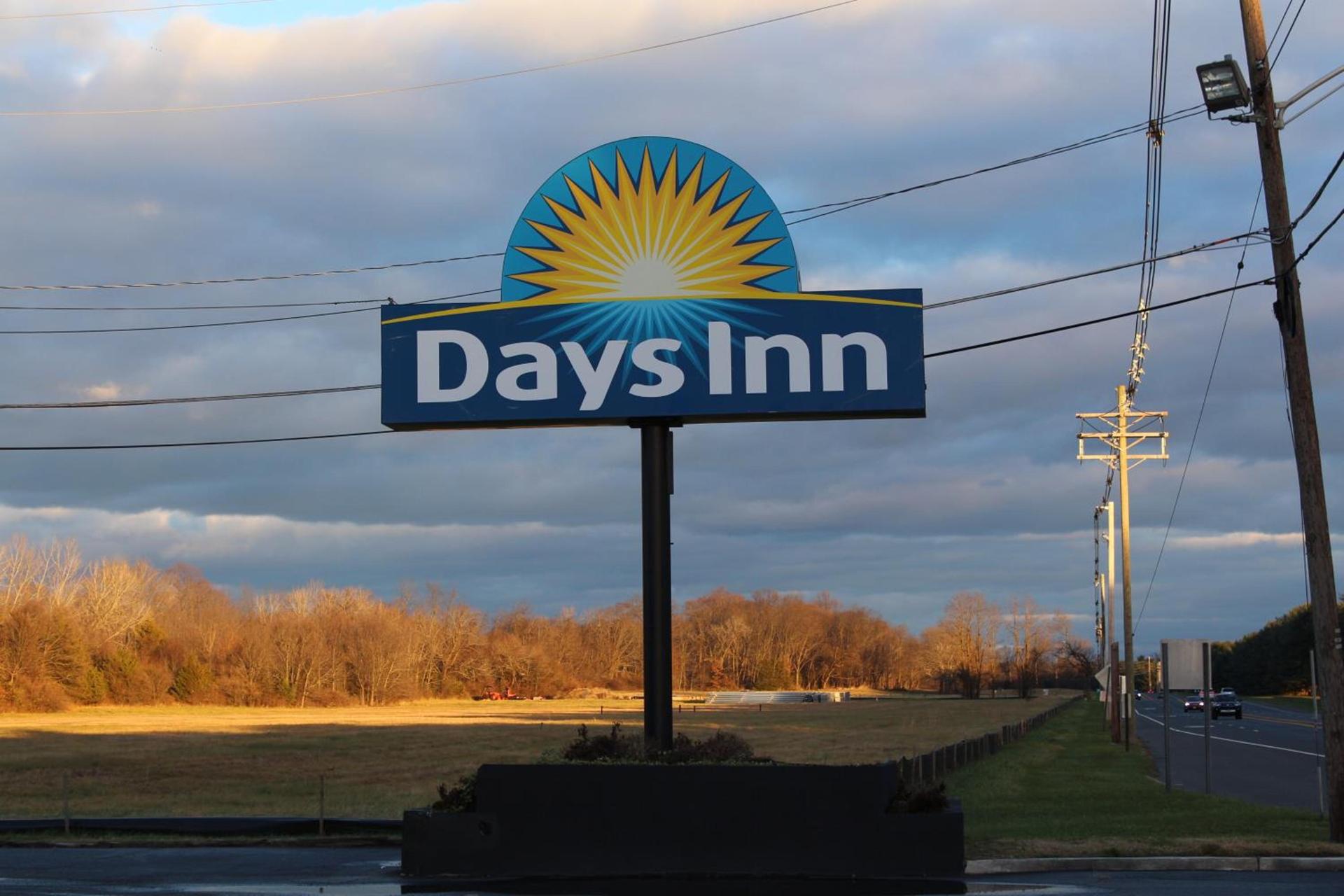 Days Inn by Wyndham Wrightstown McGuire AFB Bordentown photo 74