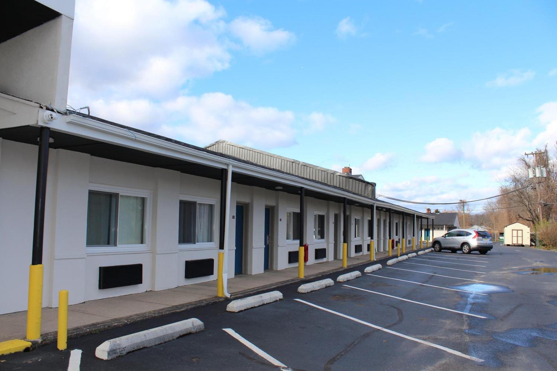 Days Inn by Wyndham Wrightstown McGuire AFB Bordentown photo 73