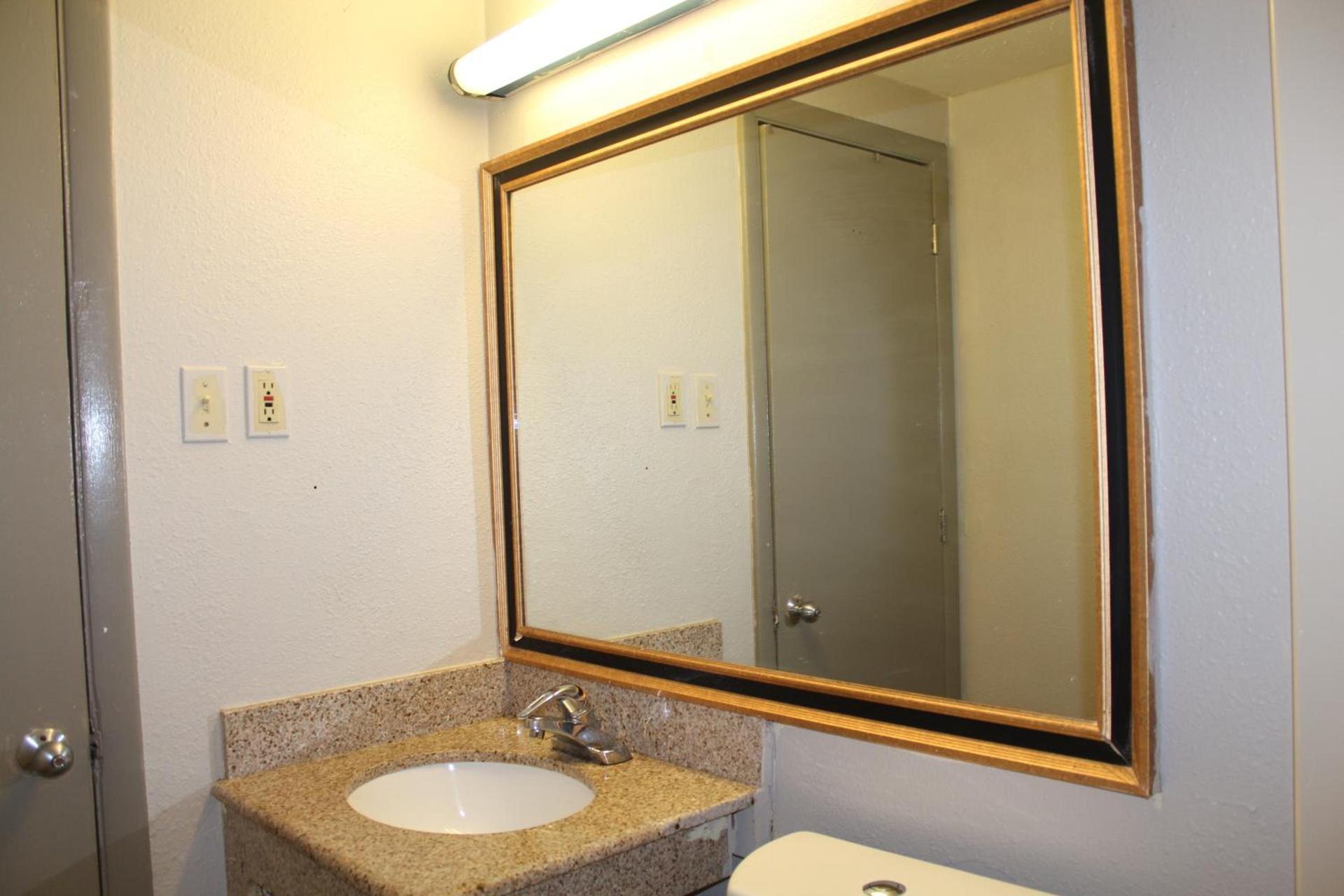 Days Inn by Wyndham Wrightstown McGuire AFB Bordentown photo 75