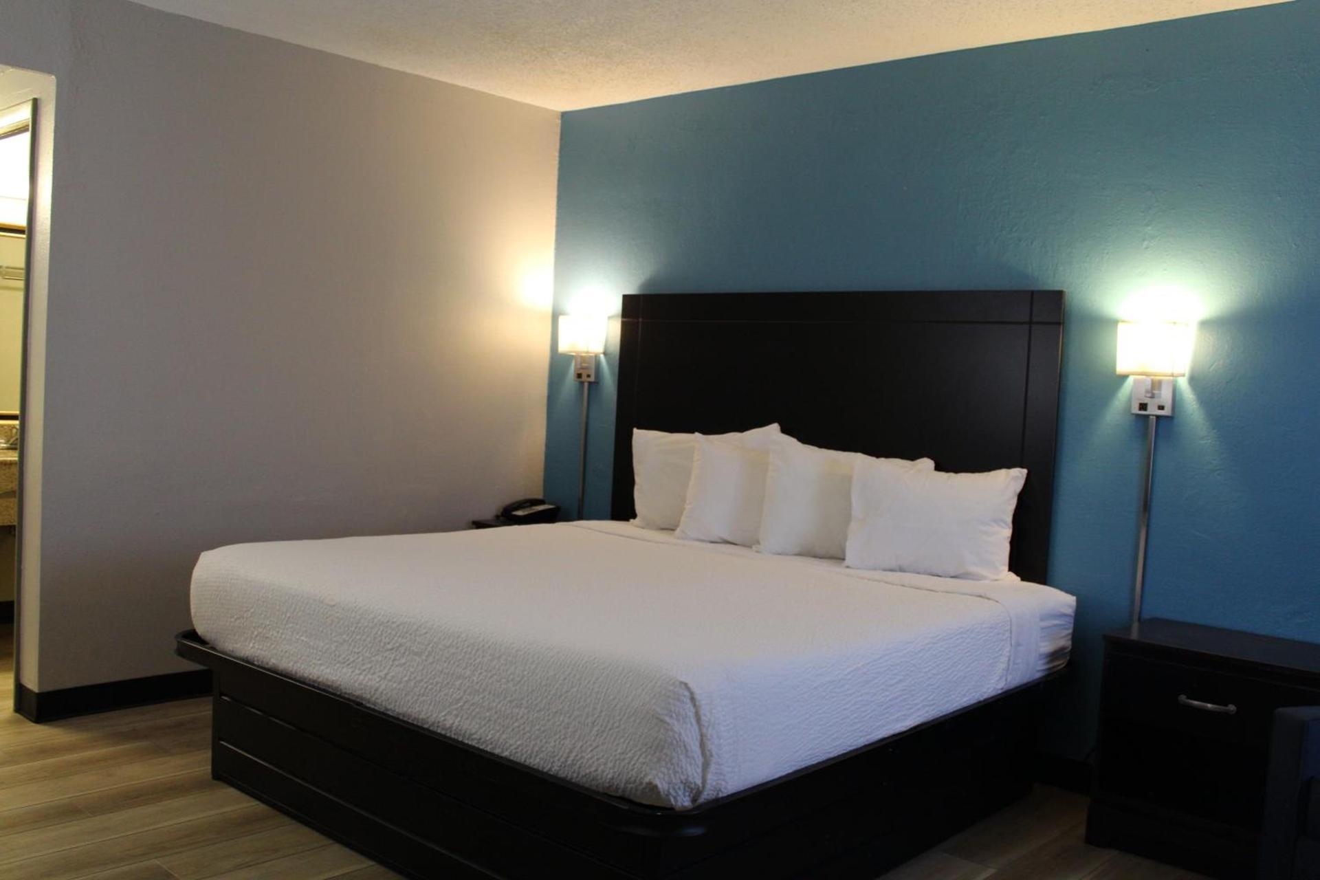 Days Inn by Wyndham Wrightstown McGuire AFB Bordentown photo 82