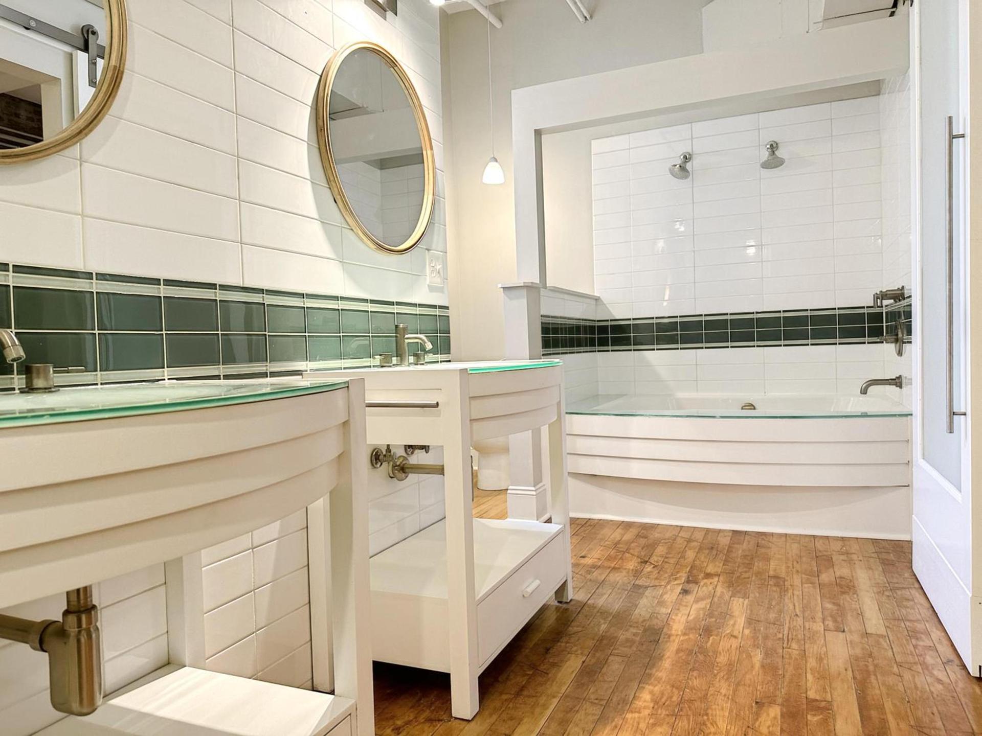 The Historic Lyric Presidential Suite photo 32