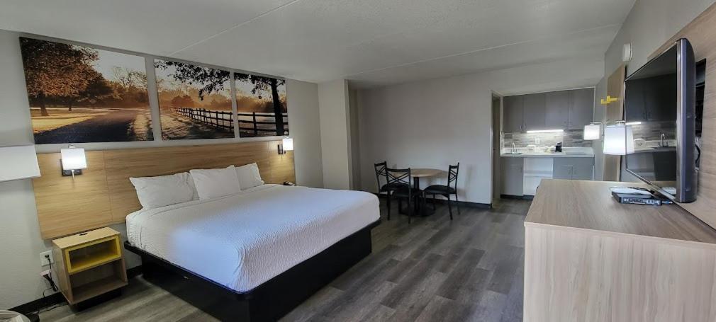 Days Inn by Wyndham Conway photo 70