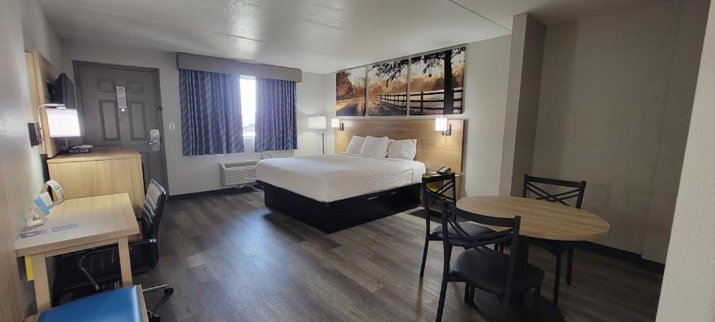 Days Inn by Wyndham Conway photo 71