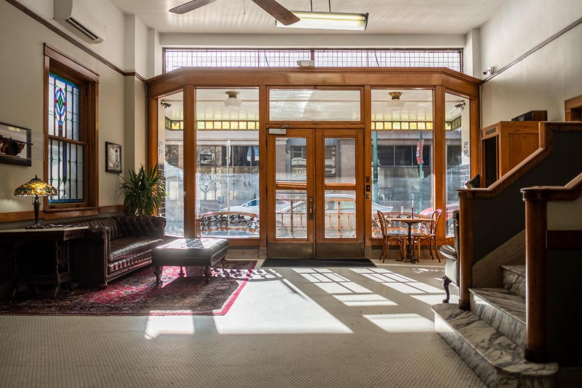 Gardner Hotel & Hostel photo 5