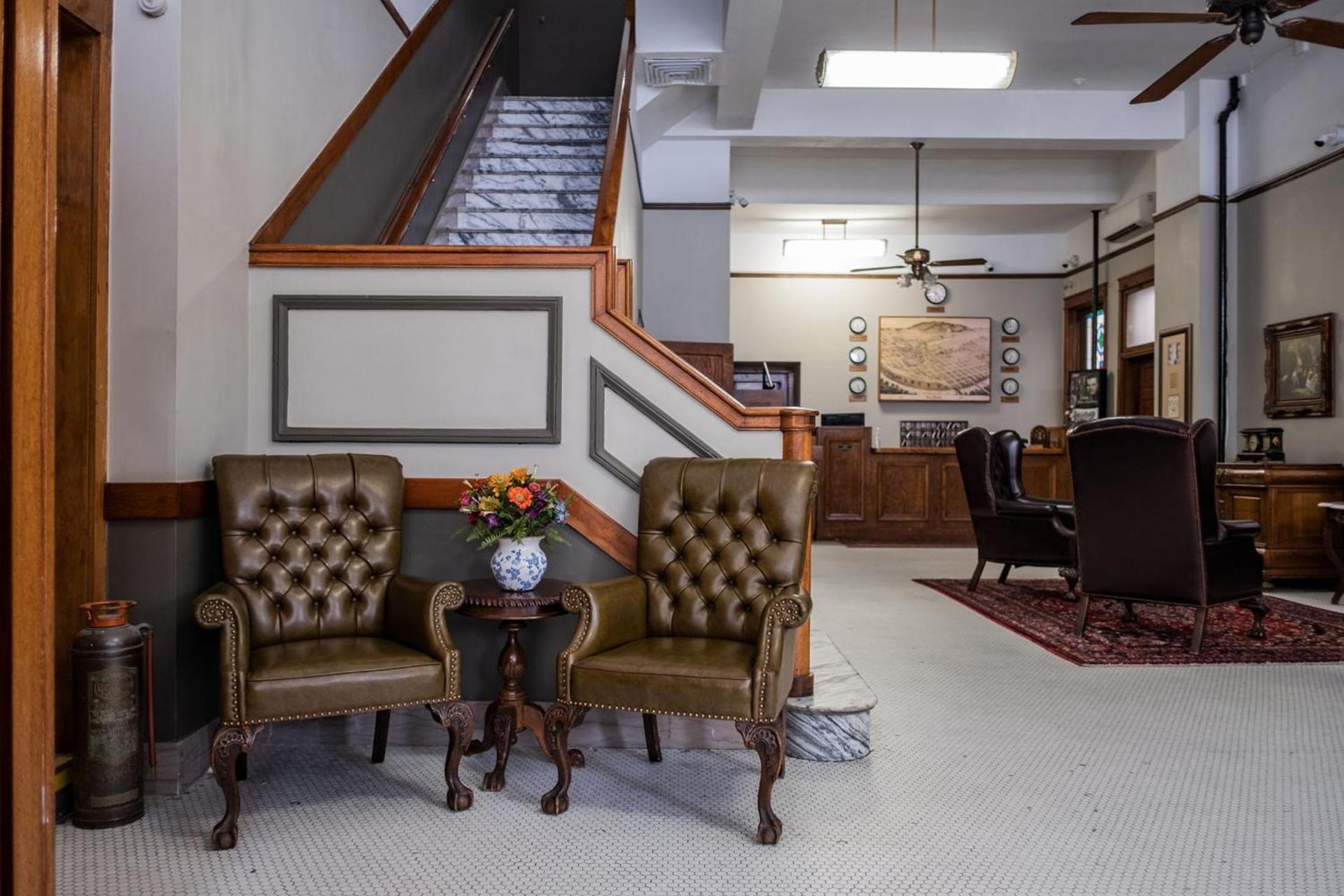 Gardner Hotel & Hostel photo 8