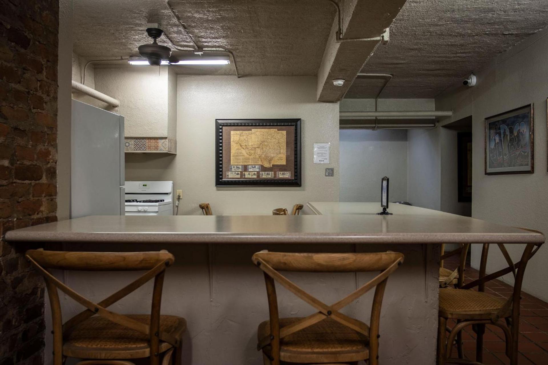 Gardner Hotel & Hostel photo 26