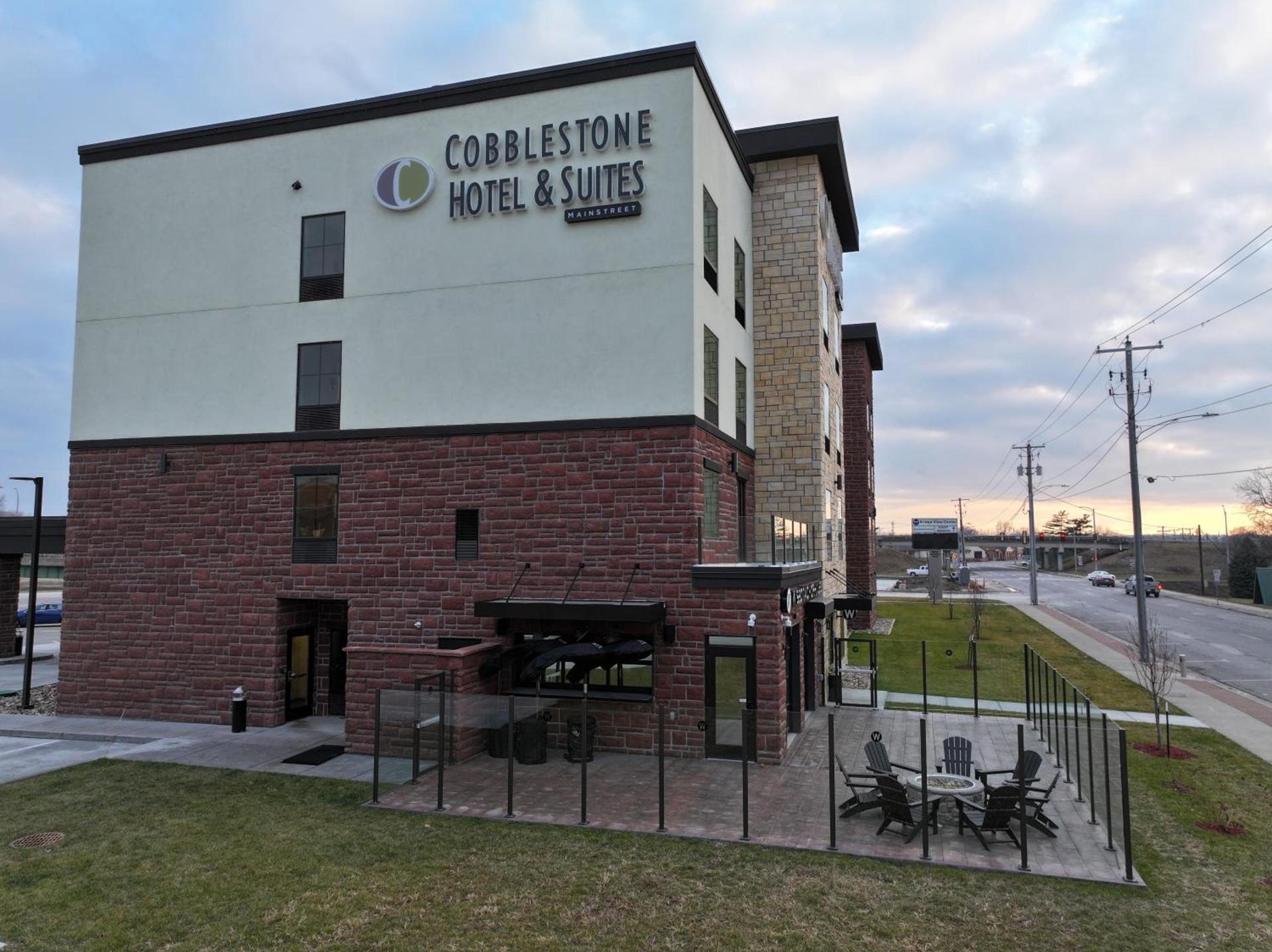 Cobblestone Hotel & Suites - Ottumwa photo 55