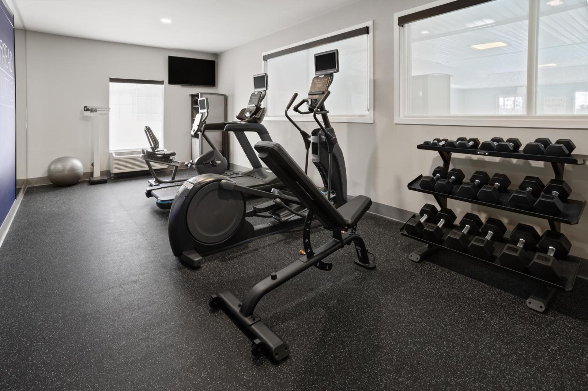 Holiday Inn Express Hotel & Suites Brattleboro by IHG photo 11