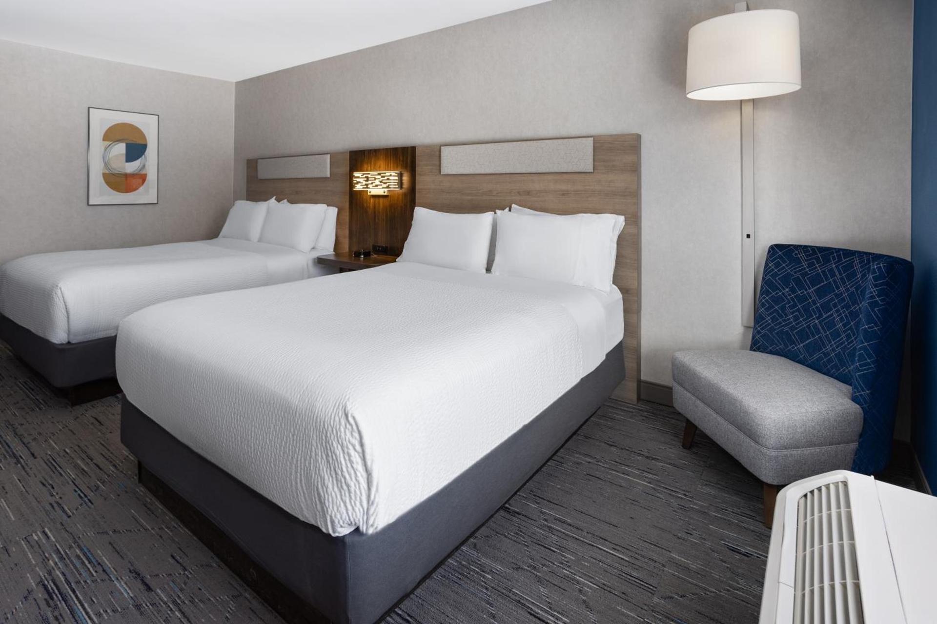 Holiday Inn Express Hotel & Suites Brattleboro by IHG photo 35