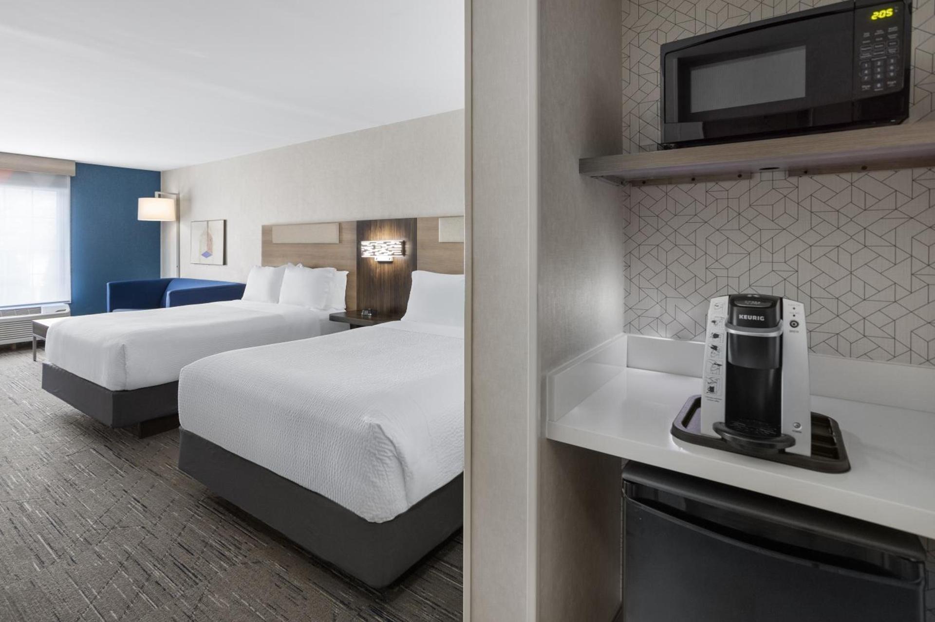 Holiday Inn Express Hotel & Suites Brattleboro by IHG photo 40