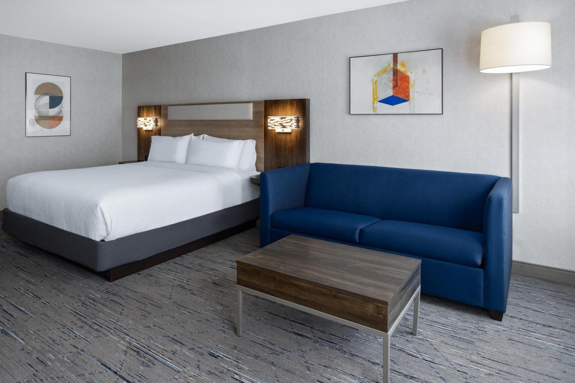 Holiday Inn Express Hotel & Suites Brattleboro by IHG photo 39