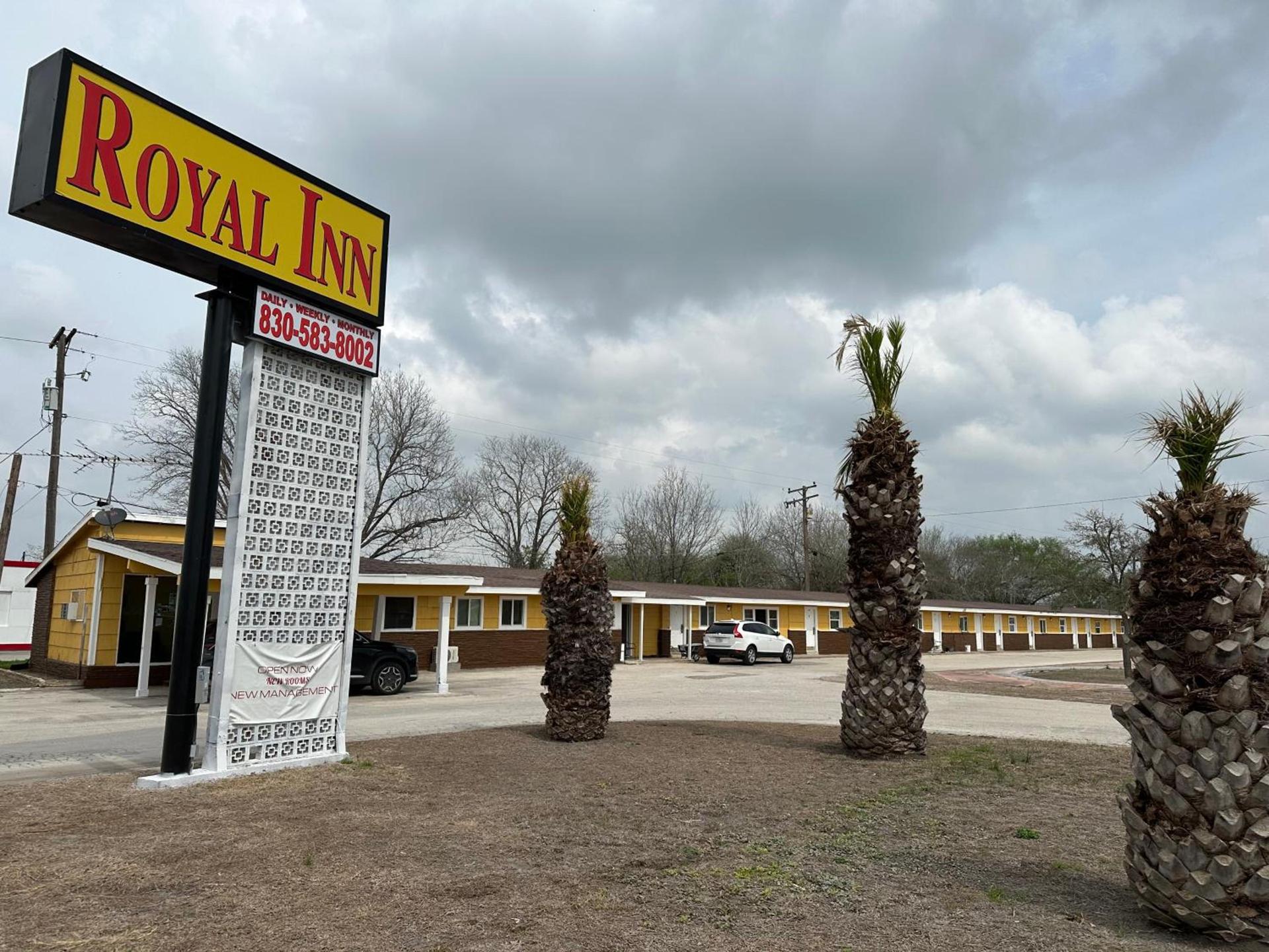 Royal Inn photo 1