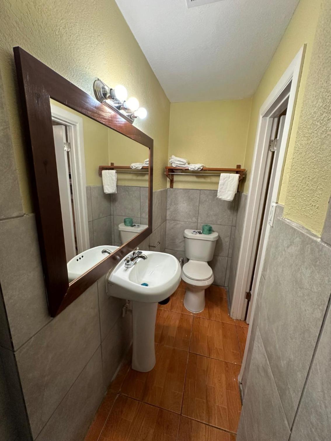 Royal Inn photo 6