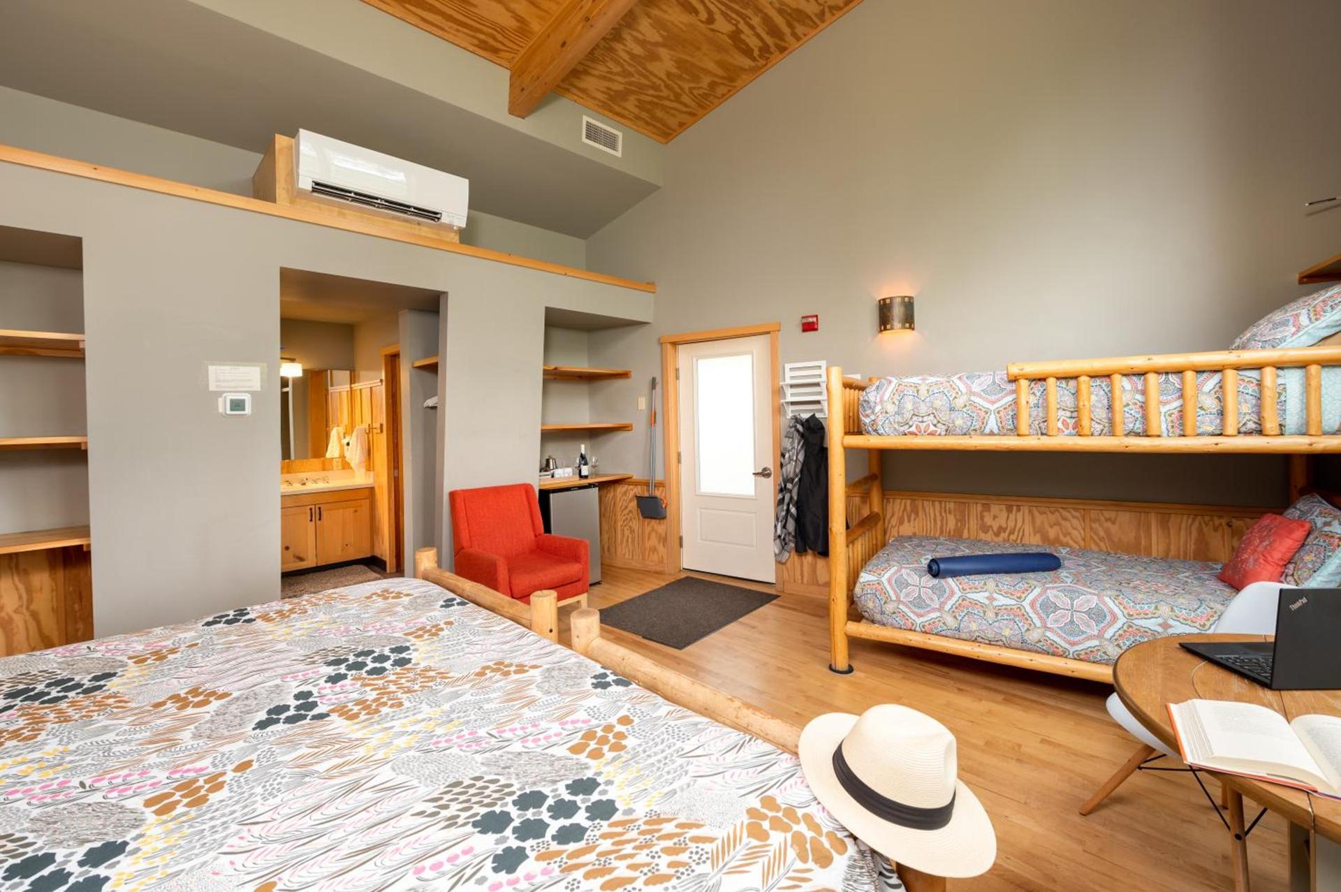 Sleeping Lady Mountain Resort & Spa photo 35