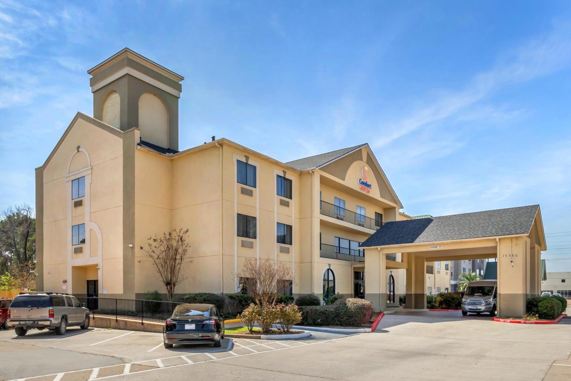 Comfort Suites Bush Intercontinental Airport photo 1