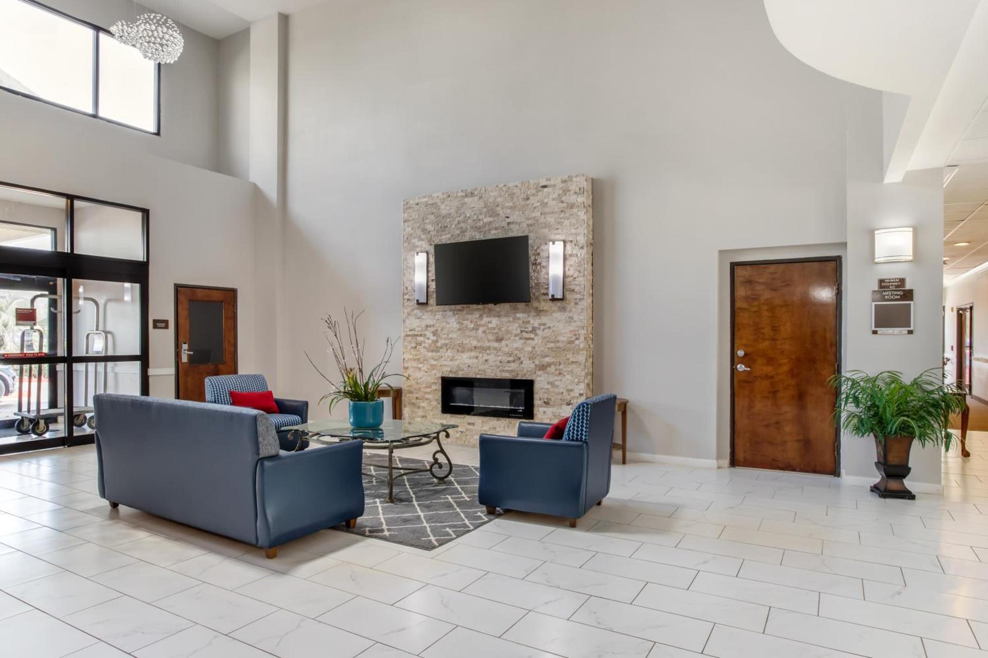 Comfort Suites Bush Intercontinental Airport photo 12