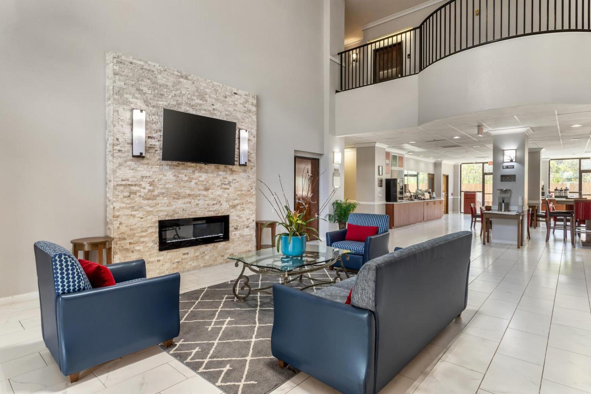 Comfort Suites Bush Intercontinental Airport photo 15