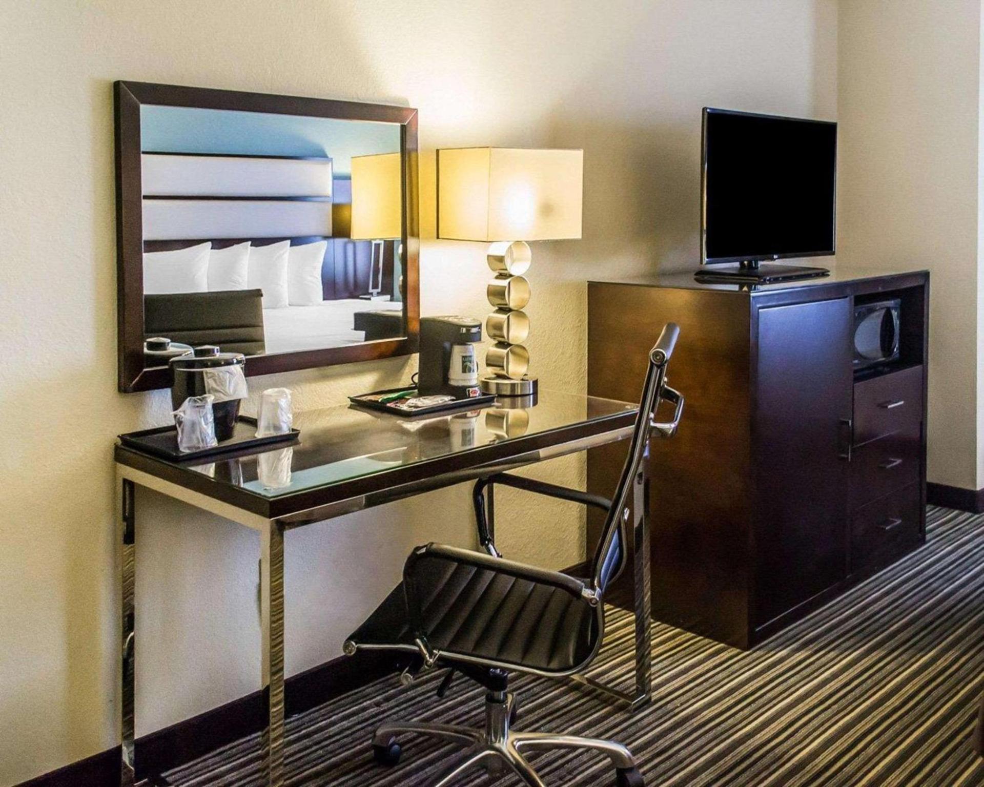 Quality Inn Streetsboro - Kent photo 17