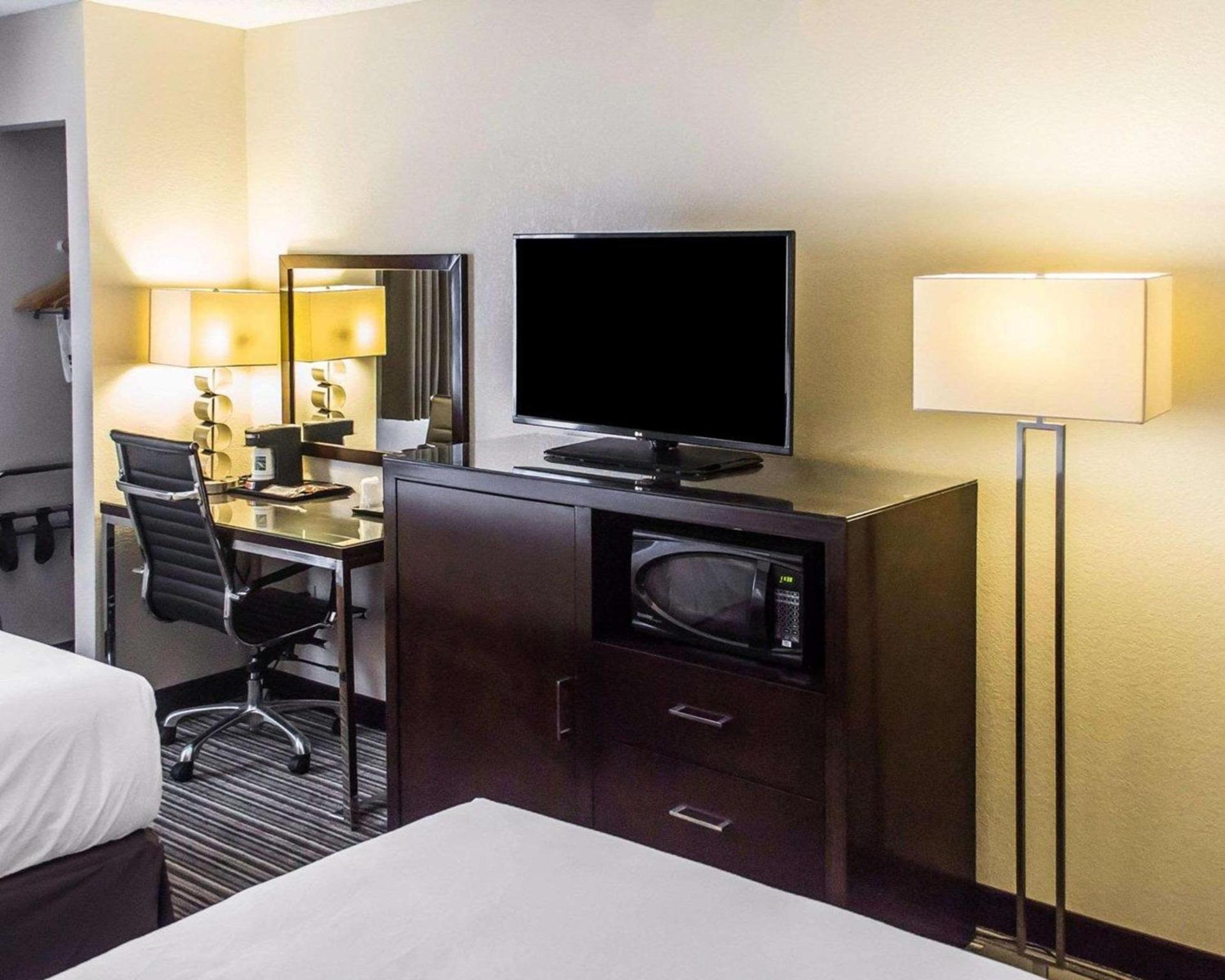 Quality Inn Streetsboro - Kent photo 21