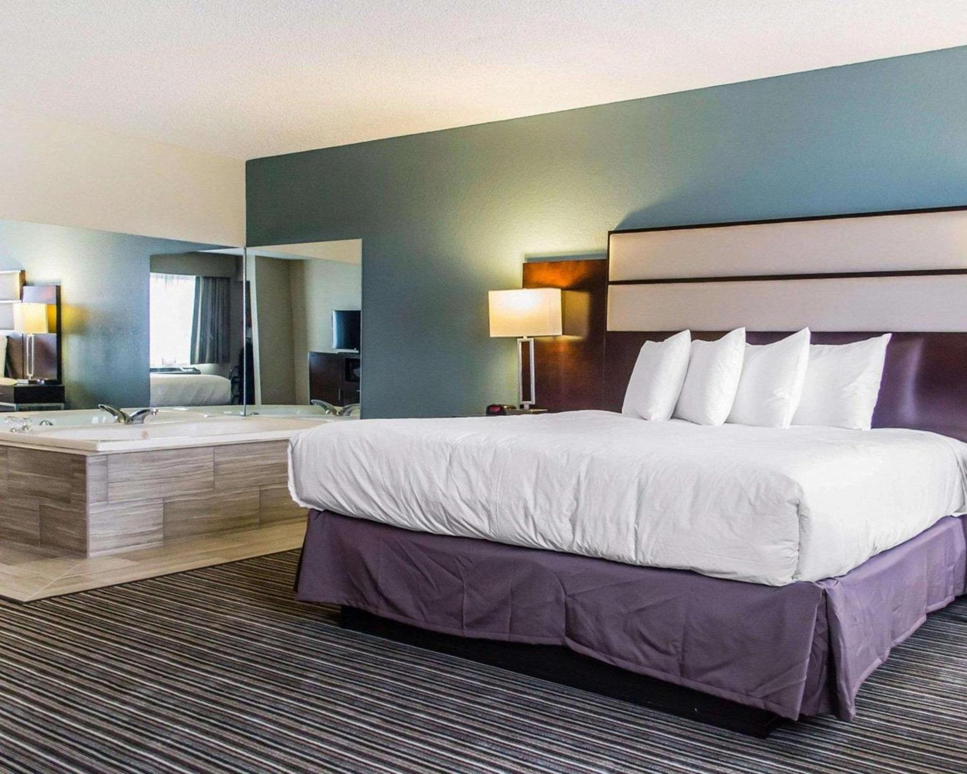 Quality Inn Streetsboro - Kent photo 22