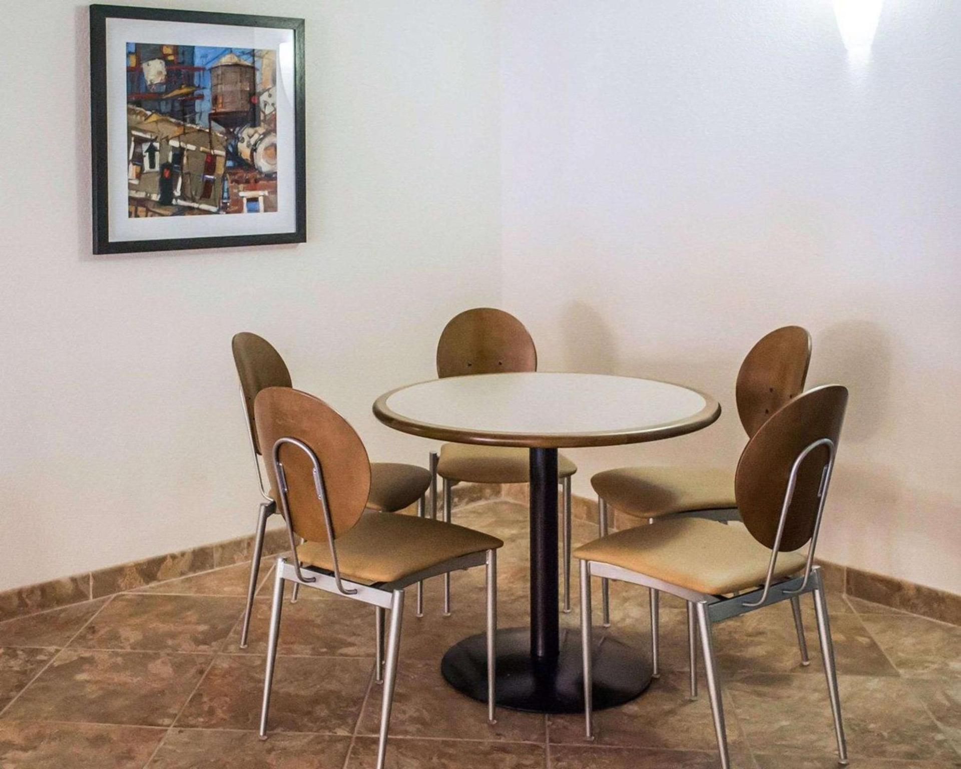 Quality Inn Streetsboro - Kent photo 25