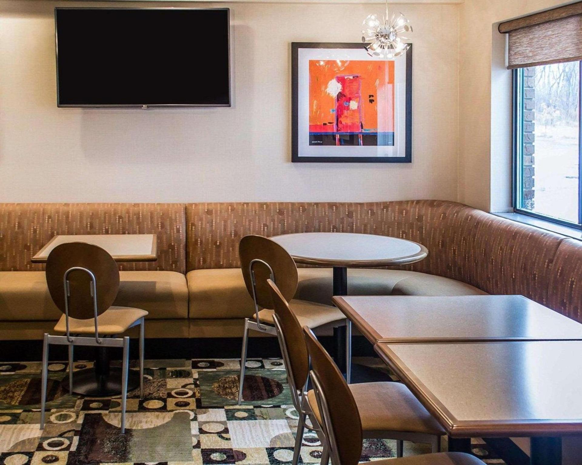 Quality Inn Streetsboro - Kent photo 26
