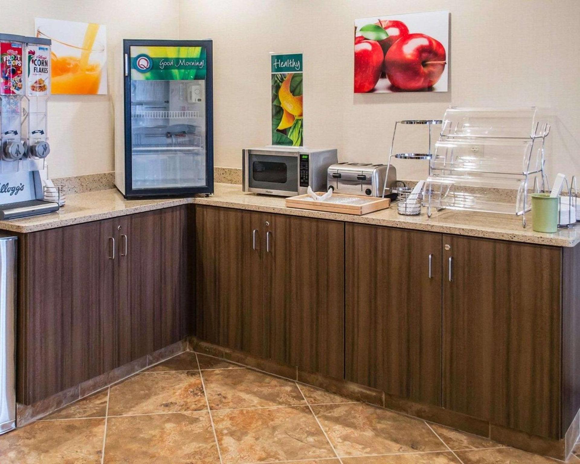 Quality Inn Streetsboro - Kent photo 27