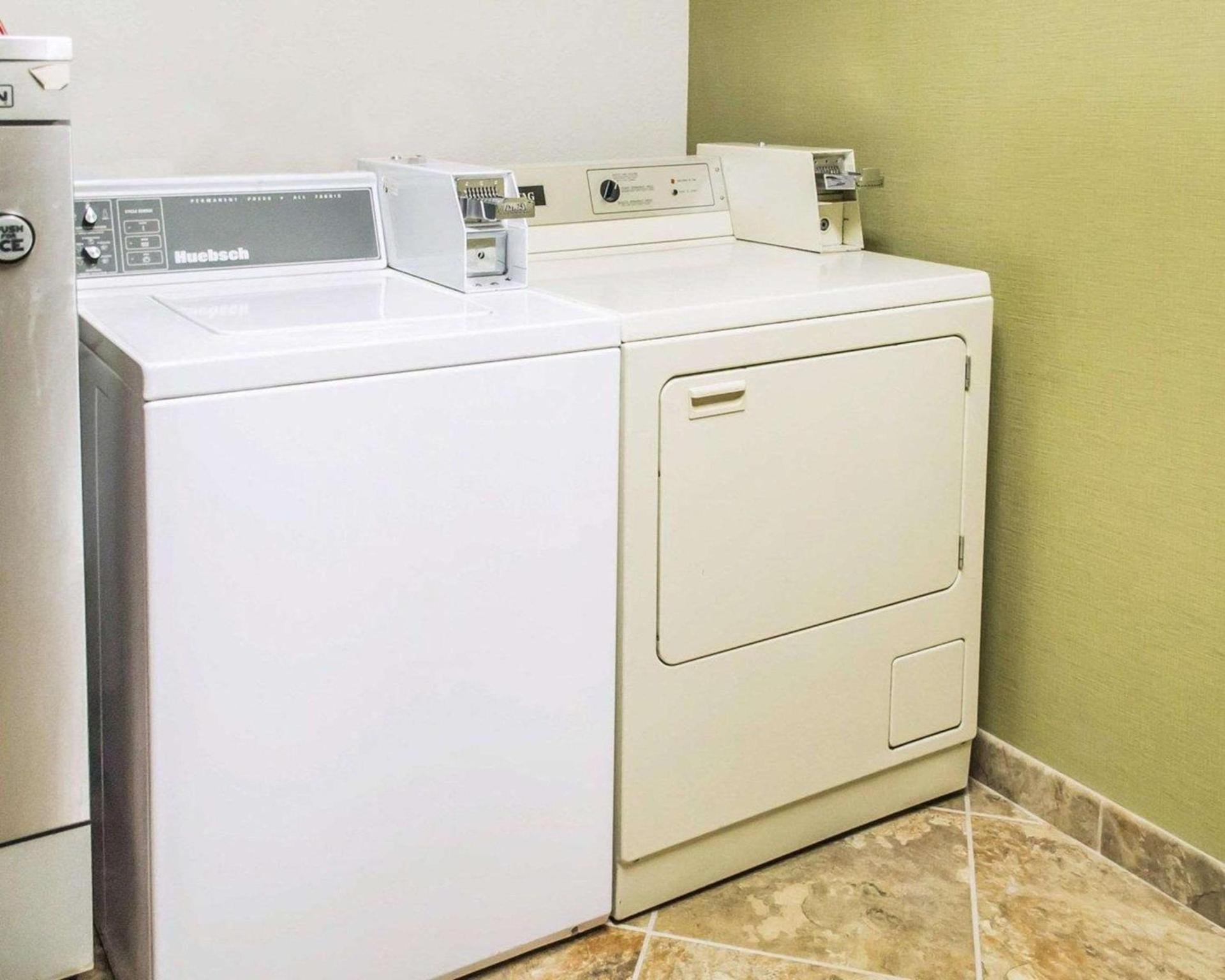 Quality Inn Streetsboro - Kent photo 30