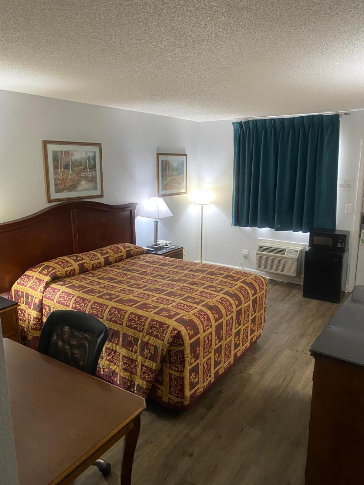 Savannah Lodge photo 12