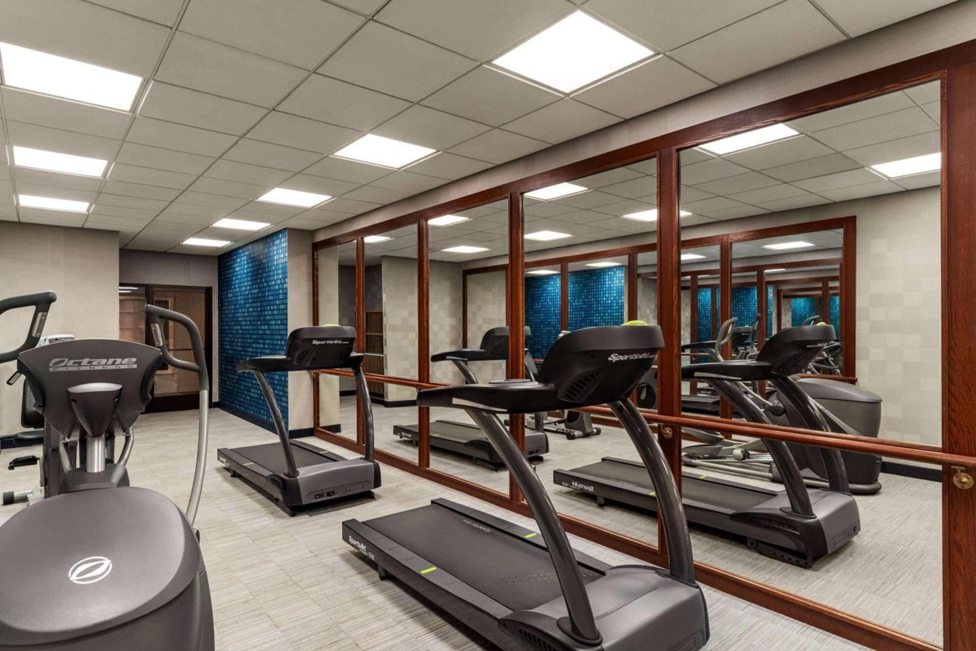 La Quinta by Wyndham Madison American Center photo 16