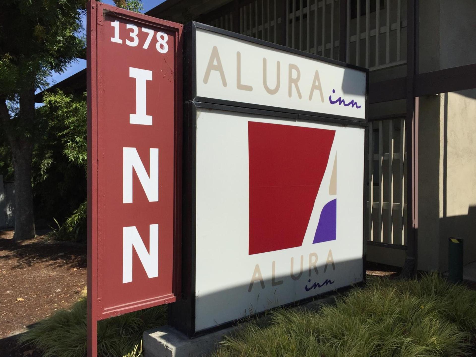 Alura Inn photo 43
