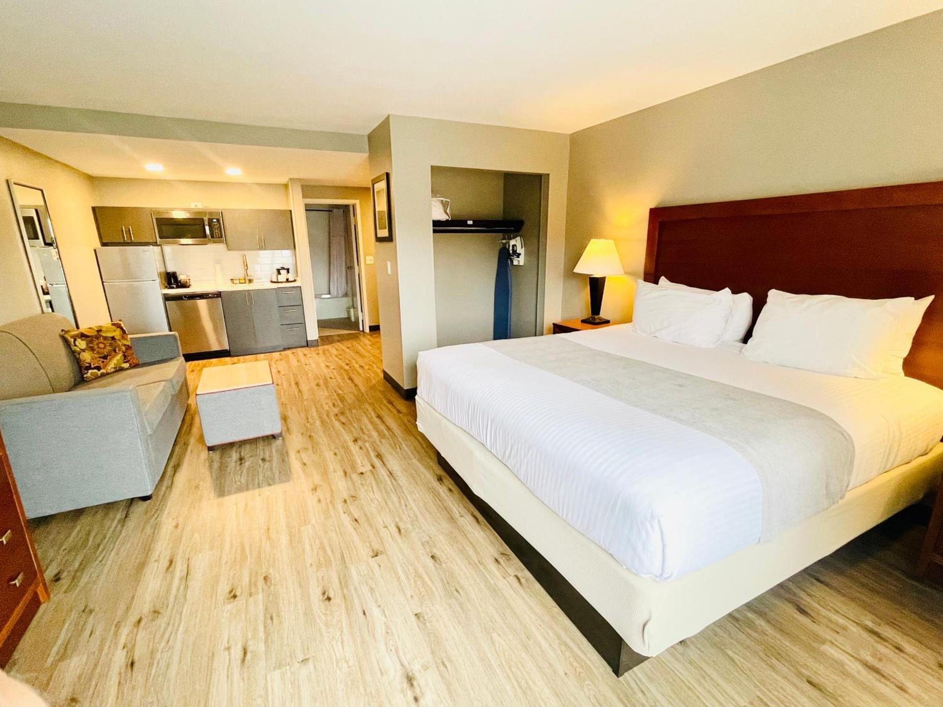 Hawthorn Extended Stay by Wyndham Ellsworth Bar Harbor photo 25