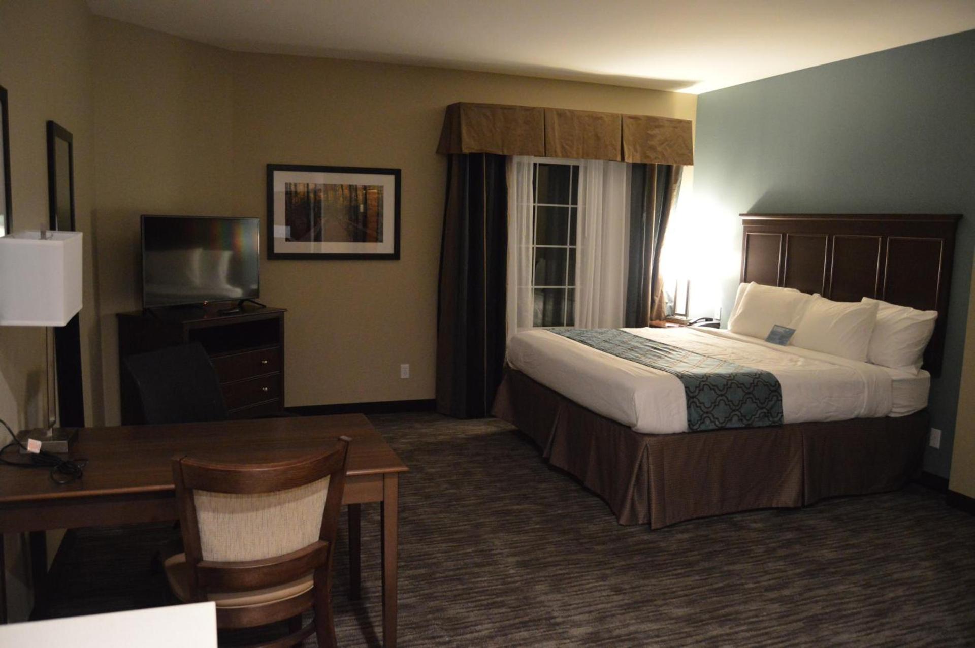 Heritage Place Hotel and Suites photo 2