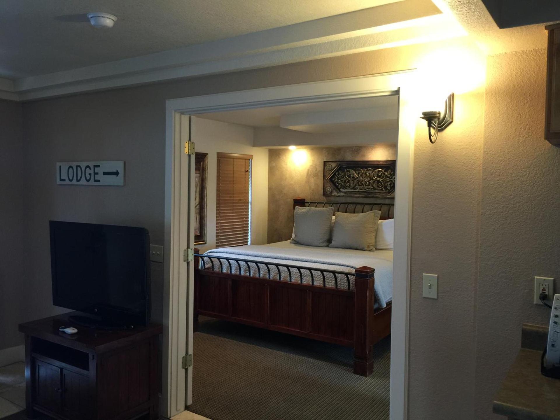 The Lodge on Route 66 photo 23