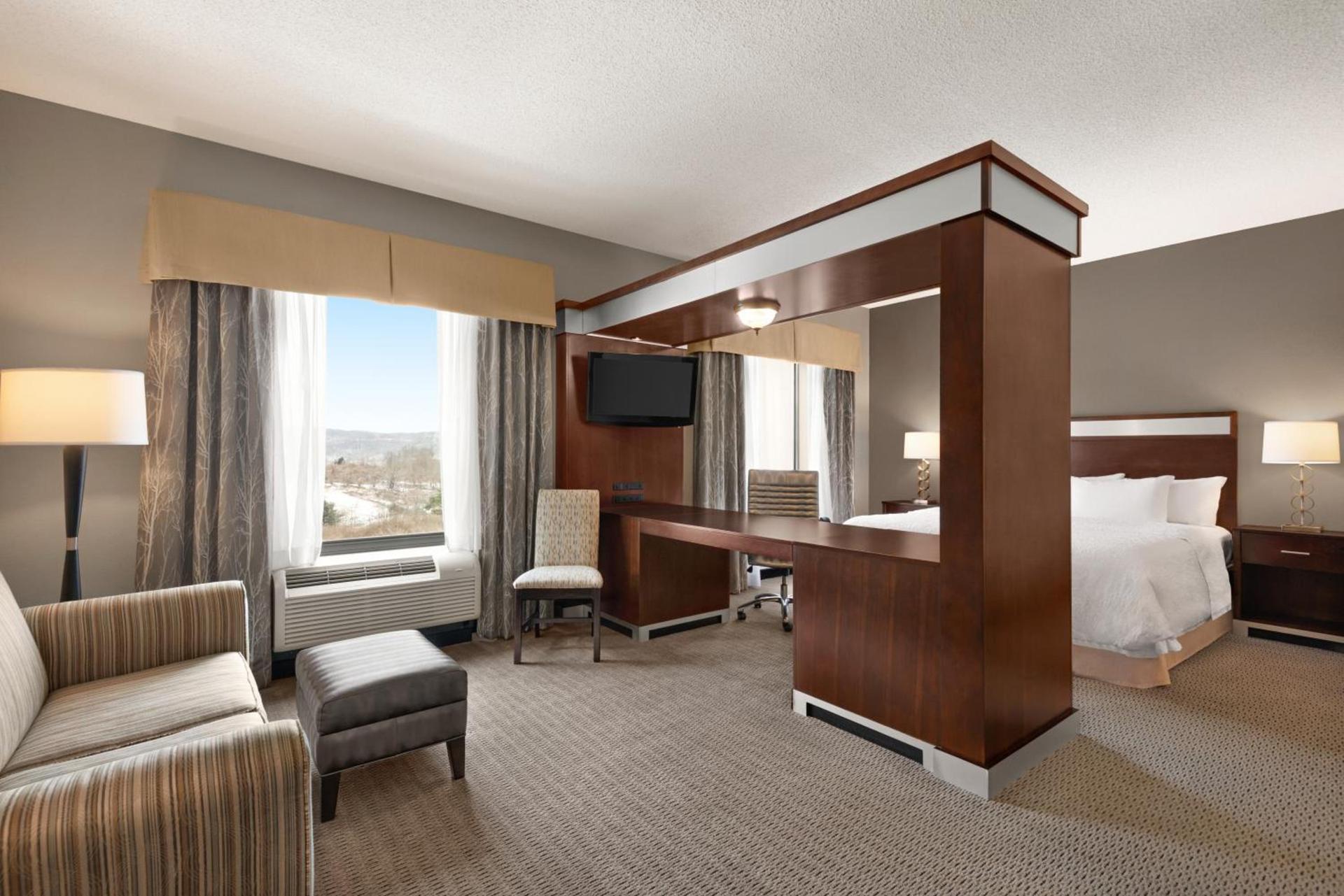 Hampton Inn & Suites - Mansfield photo 10