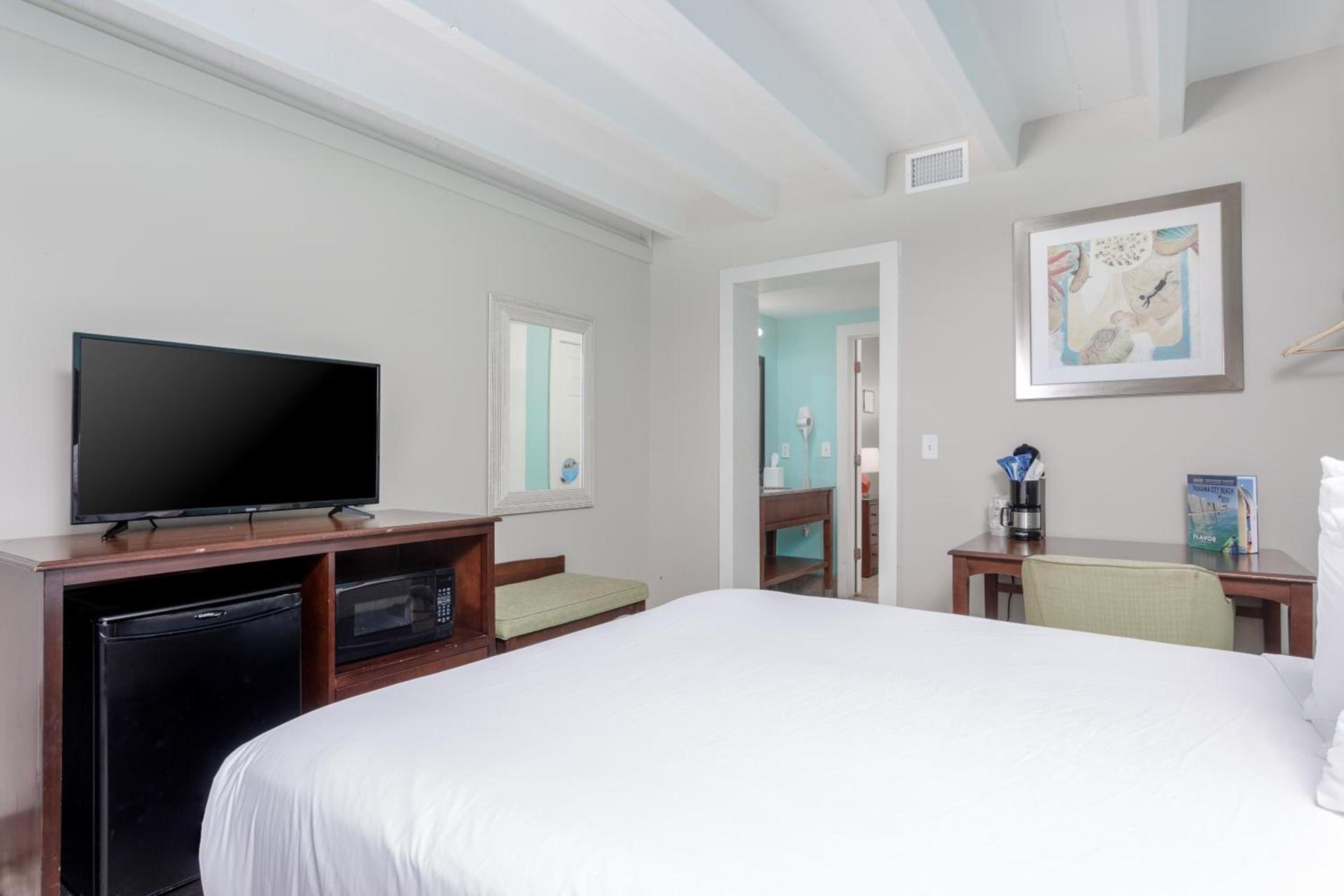 Bikini Beach Resort photo 34